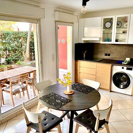 אנטיב Beachside Apartment With Pool & Garden In Juan Les Pins מראה חיצוני תמונה