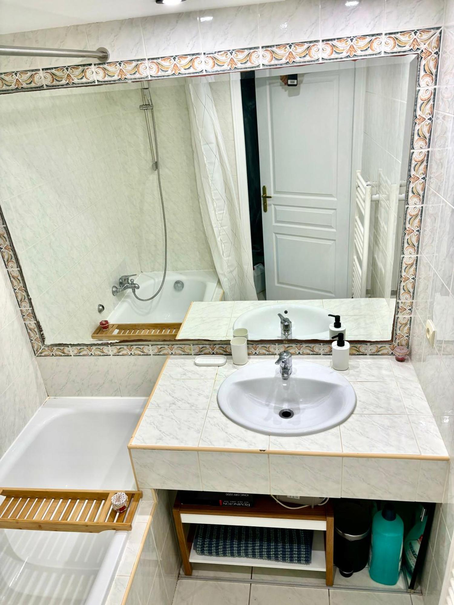 אנטיב Beachside Apartment With Pool & Garden In Juan Les Pins מראה חיצוני תמונה