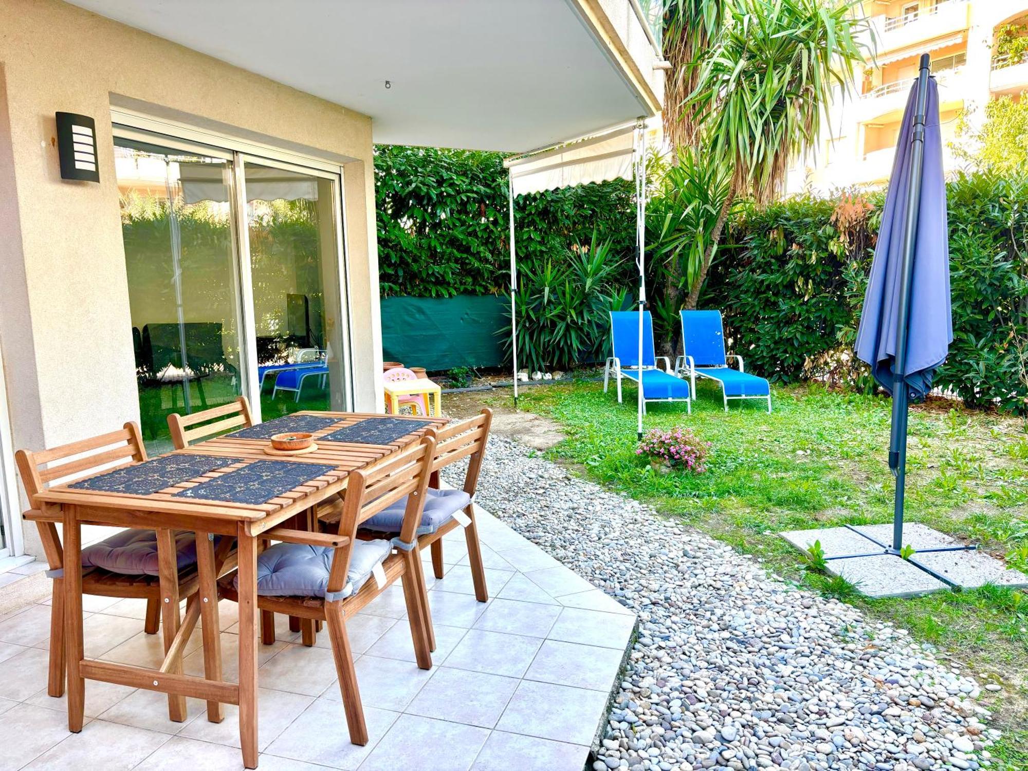 אנטיב Beachside Apartment With Pool & Garden In Juan Les Pins מראה חיצוני תמונה